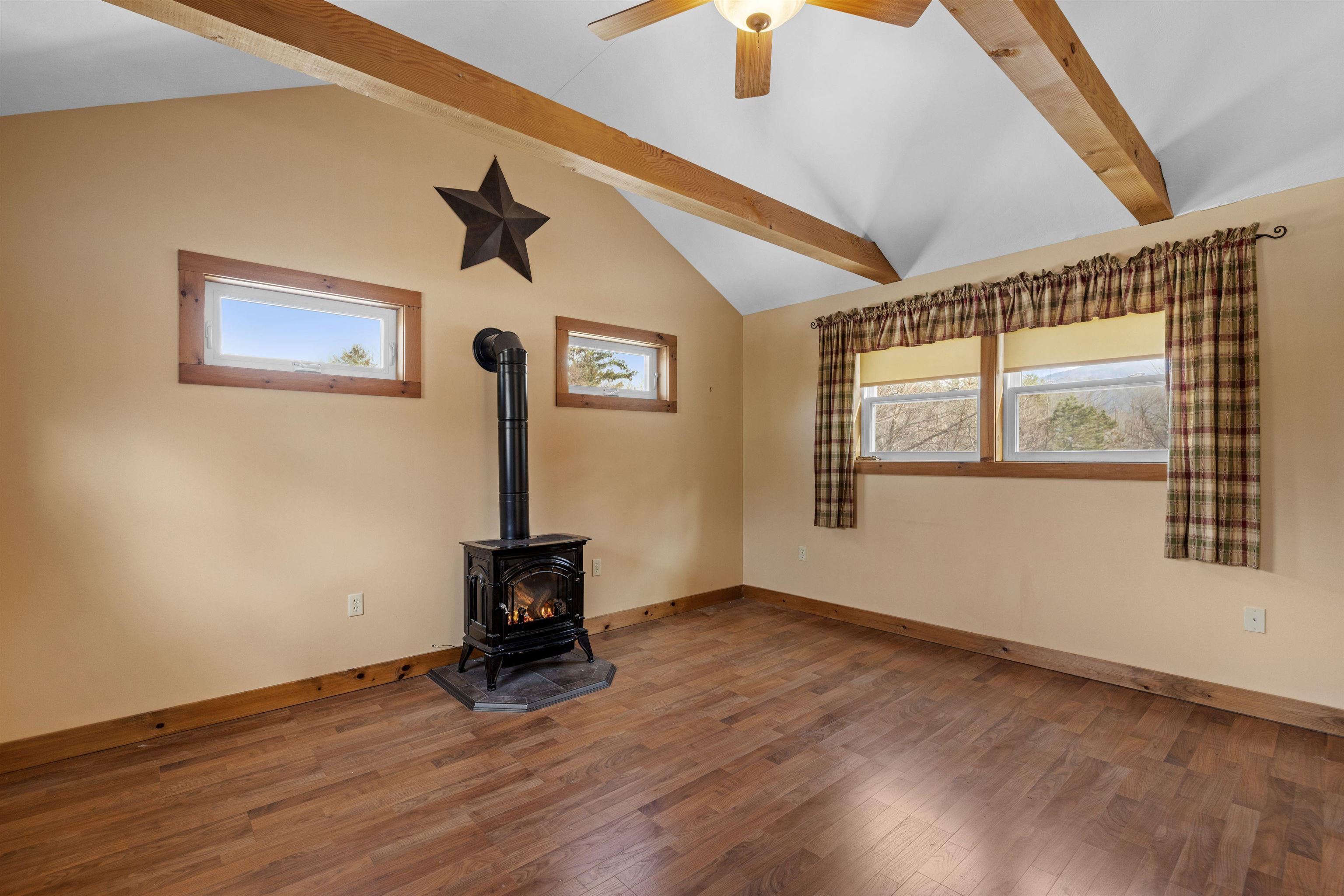 36 Hoyt Road Gilford, NH 03249 - Photo 18 of 40 Gallery Image 18