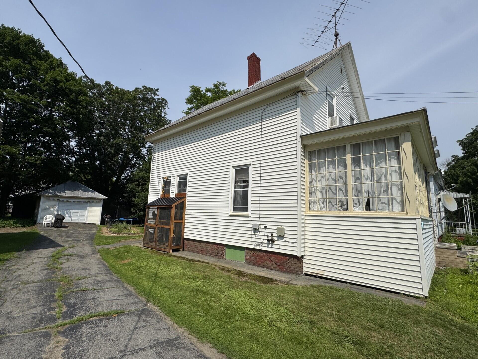 17 Bean Street Madison, ME 04950 - Photo 3 of 26 Driveway side