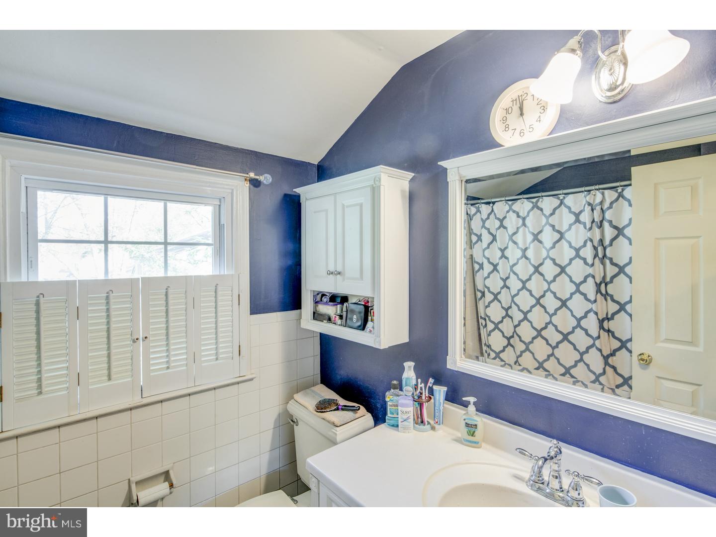 527 Tarrington Road Cherry Hill, NJ 08034 - Photo 13 of 25