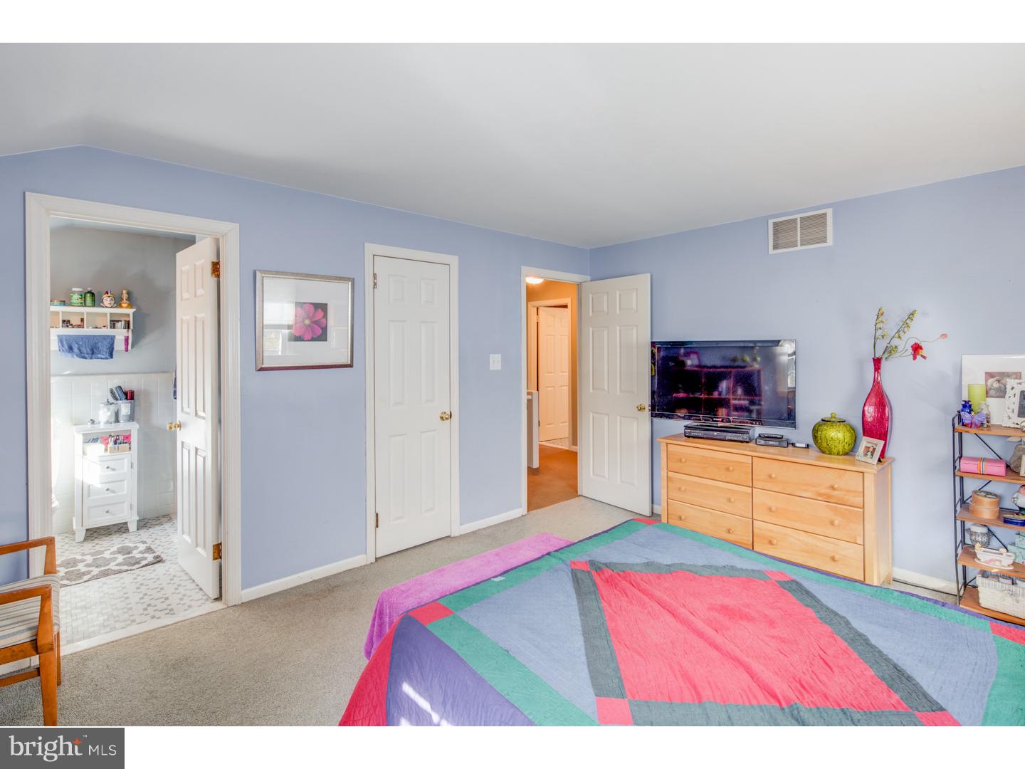 527 Tarrington Road Cherry Hill, NJ 08034 - Photo 19 of 25