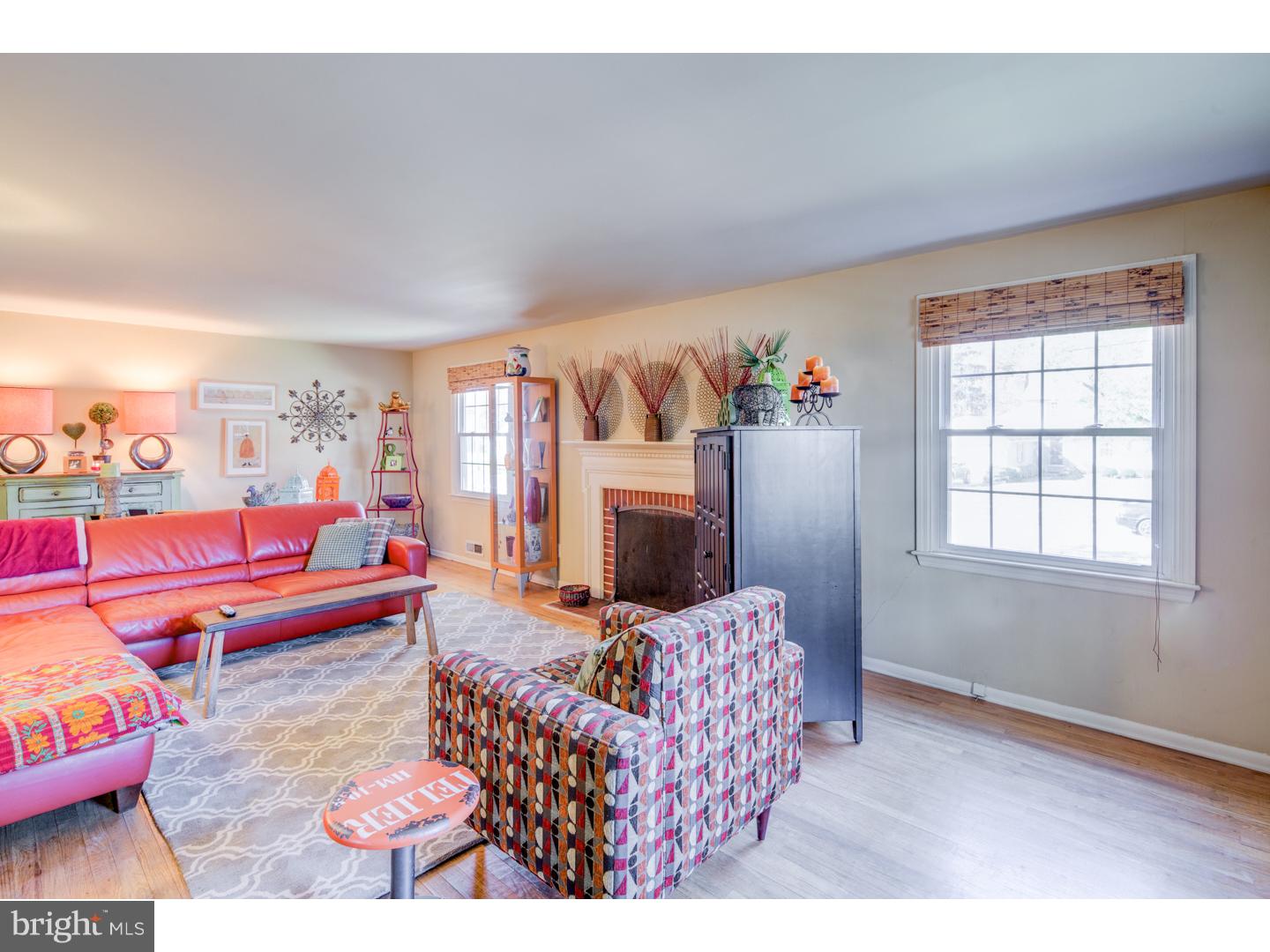 527 Tarrington Road Cherry Hill, NJ 08034 - Photo 5 of 25