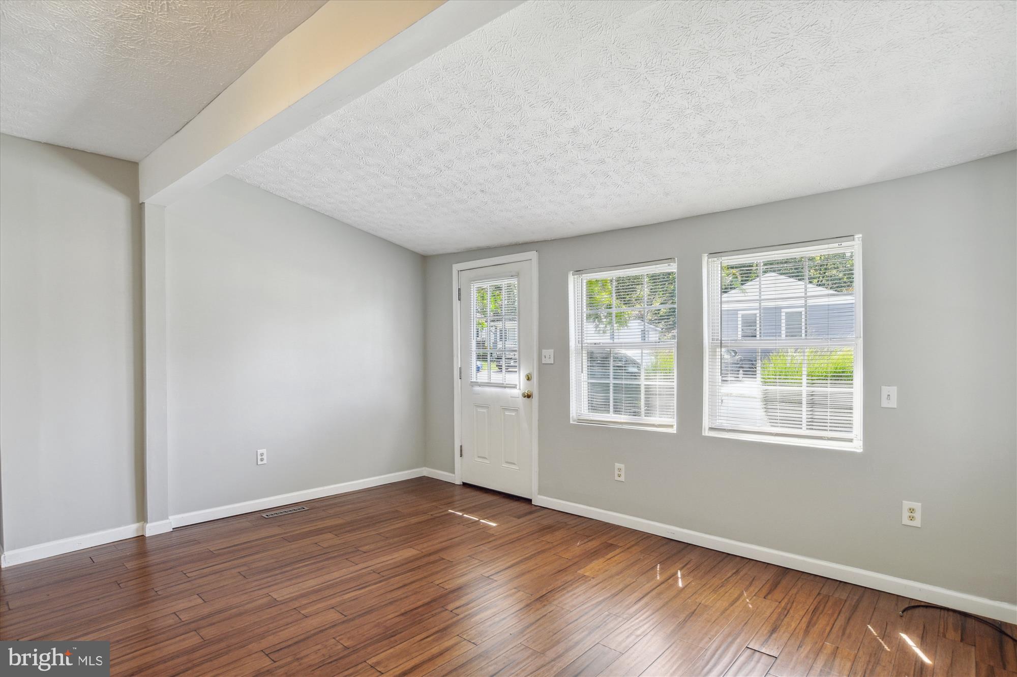 1605 Oldtown Road Edgewater, MD 21037 - Photo 6 of 33