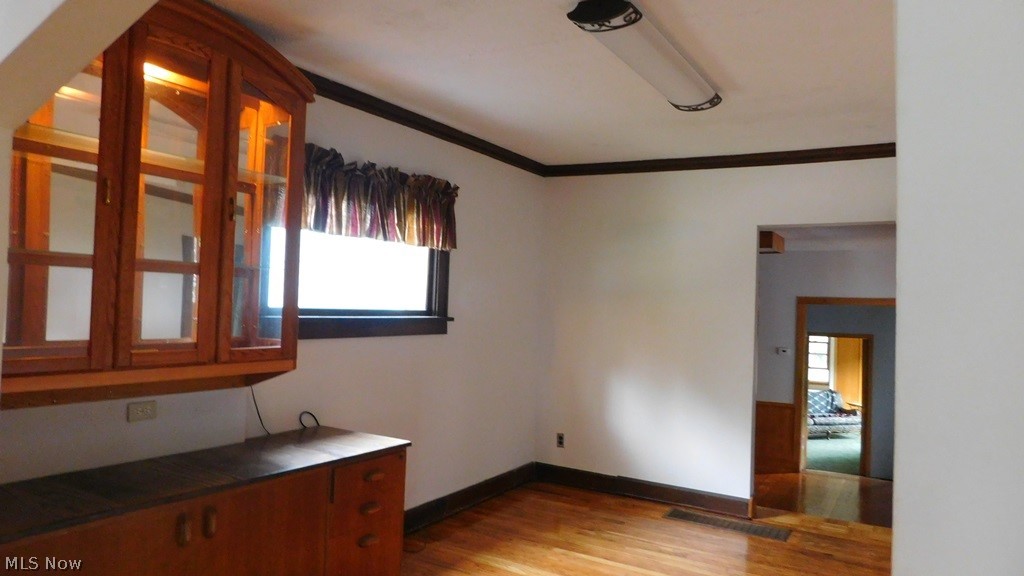24908 Kennedy Ridge Road North Olmsted, OH 44070 - Photo 4 of 23 Gallery Image 4