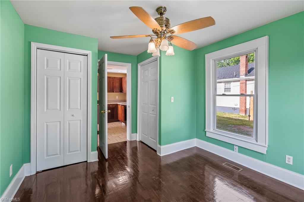 308 Providence Road Graham, NC 27253 - Photo 12 of 19 Gallery Image 12