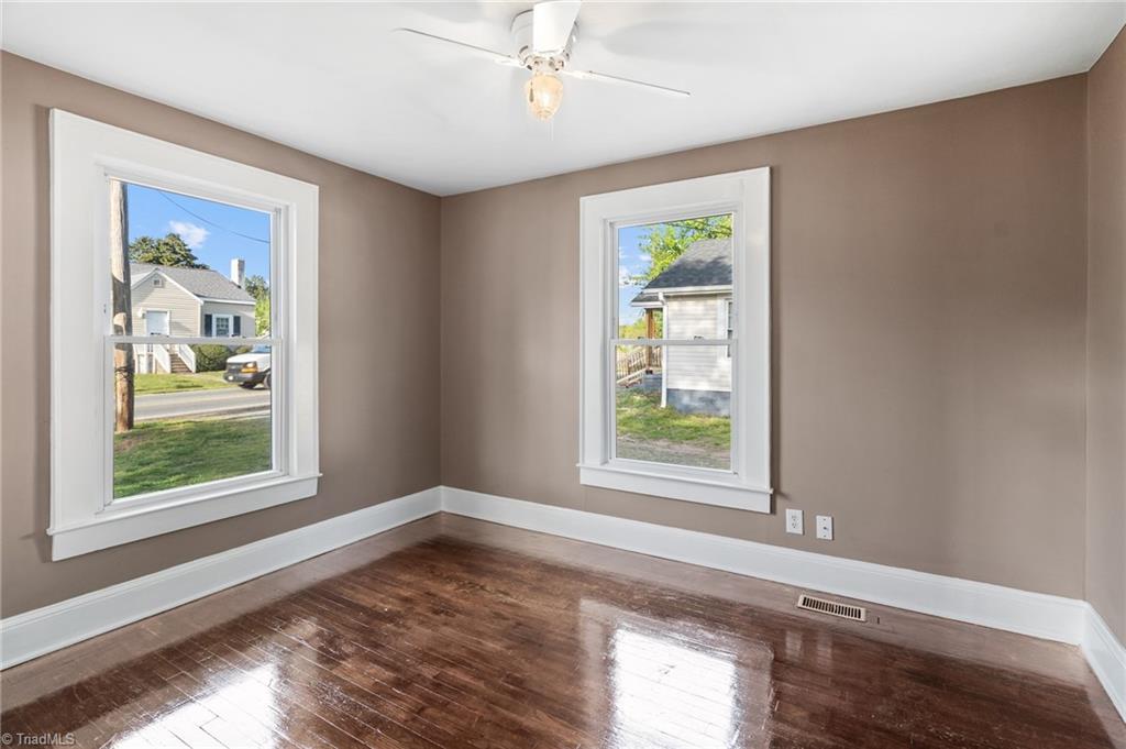 308 Providence Road Graham, NC 27253 - Photo 15 of 19 Gallery Image 15