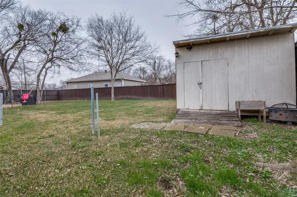 $280,000 | 108 North Baker Street, Ferris, TX 75125