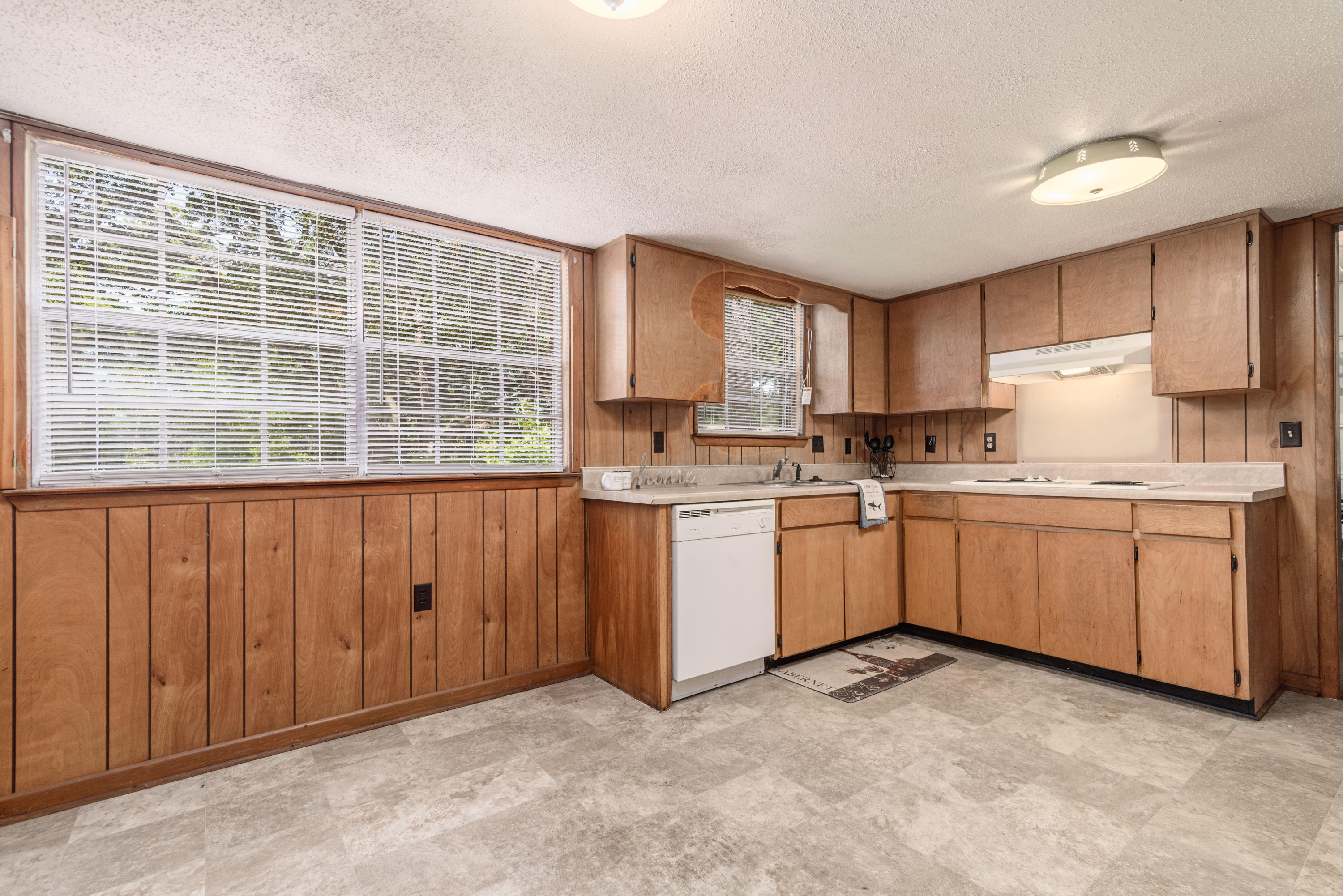 187 Country Club Road Shalimar, FL 32579 - Photo 17 of 68