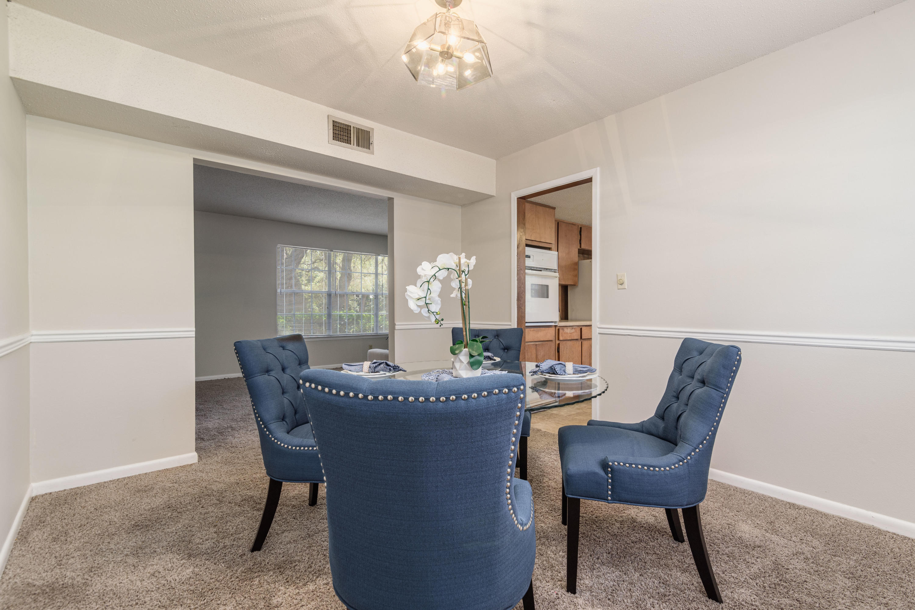 187 Country Club Road Shalimar, FL 32579 - Photo 10 of 68 a dining room with furniture and window