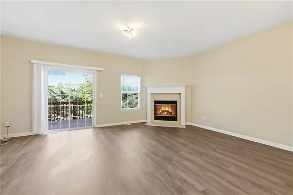 $2,050 | 2335 Meadow Peak Point, Duluth, GA 30097