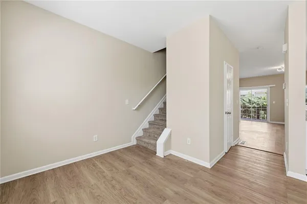 $2,050 | 2335 Meadow Peak Point, Duluth, GA 30097