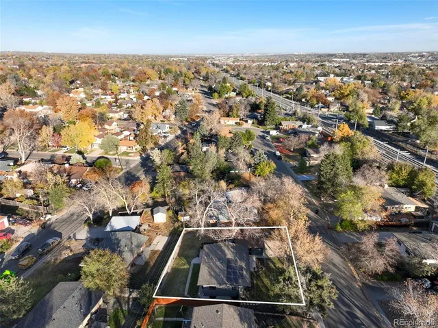 an aerial view of multiple house
