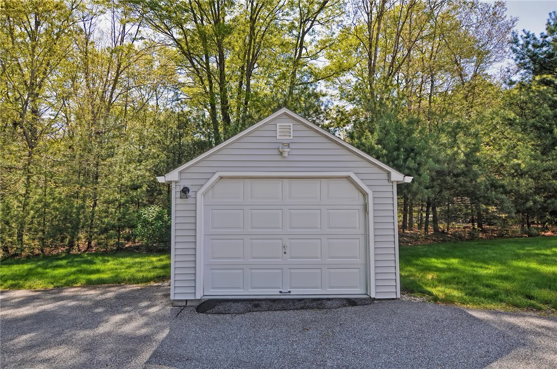 3 Tina Road Millville, MA 01529 - Photo 4 of 40 Gallery Image 4