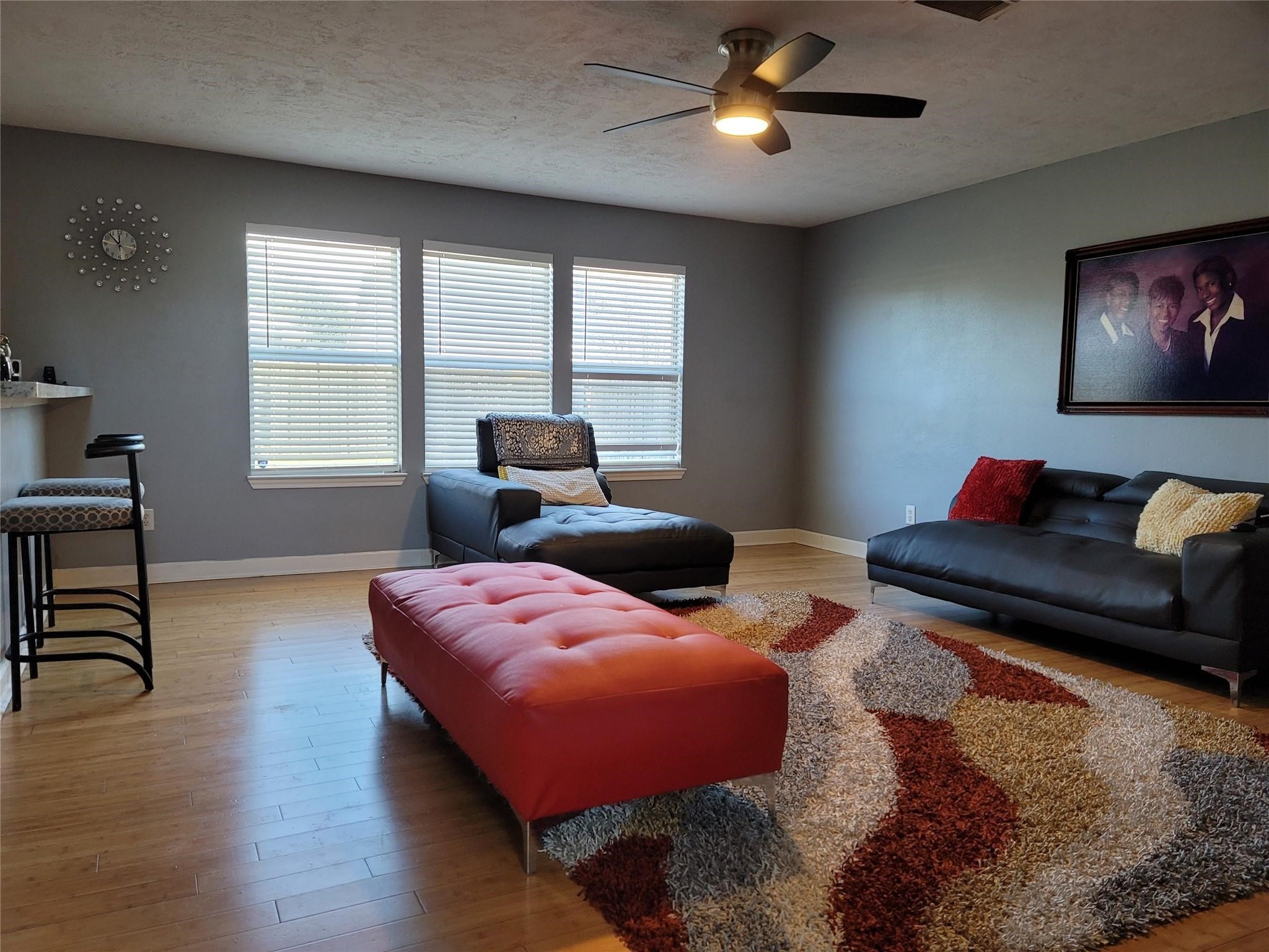 9418 Fillmont Lane Houston, TX 77044 - Photo 4 of 11