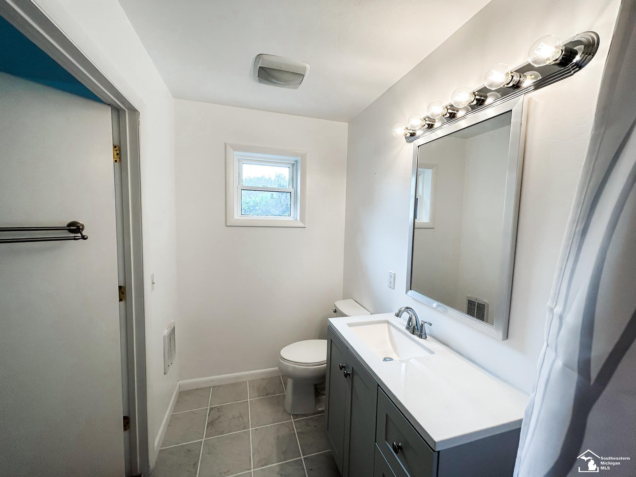 2980 West Sterns Road Lambertville, MI 48144 - Photo 49 of 79 50113784-48.JPG