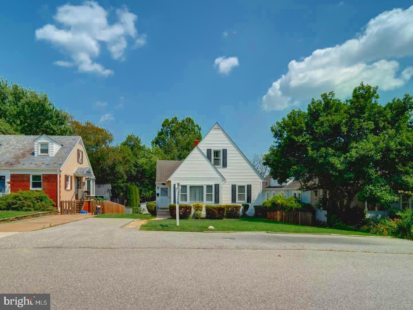 6505 Beechwood Road Baltimore, MD 21239 - Photo 3 of 46 a view of front a house with a street