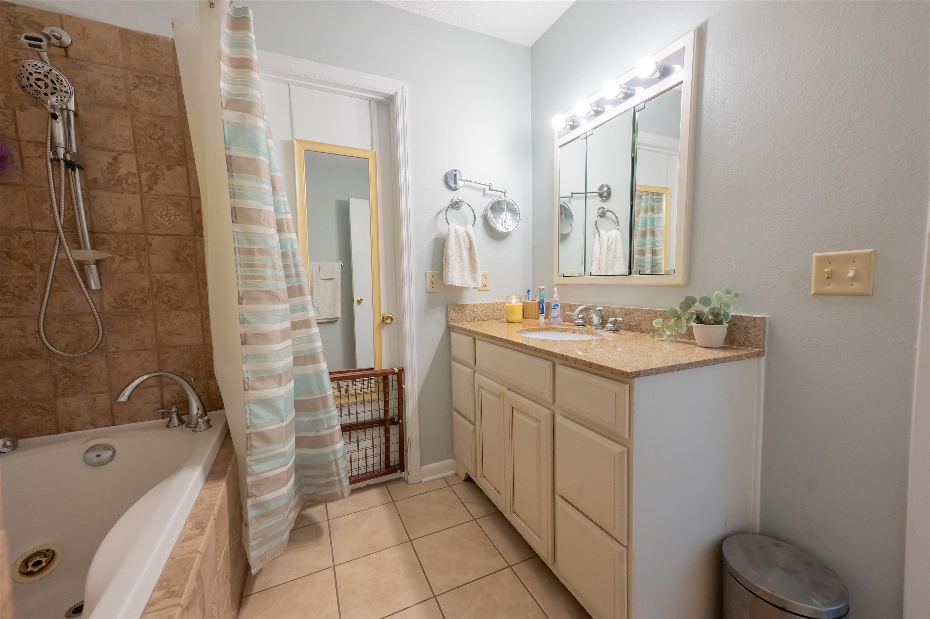 208 Kate Drive Perry, FL 32348 - Photo 8 of 30 Gallery Image 8