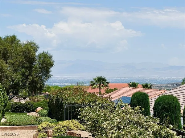 $2,590 | 2192 Canyon Ville Drive, Henderson, NV 89044