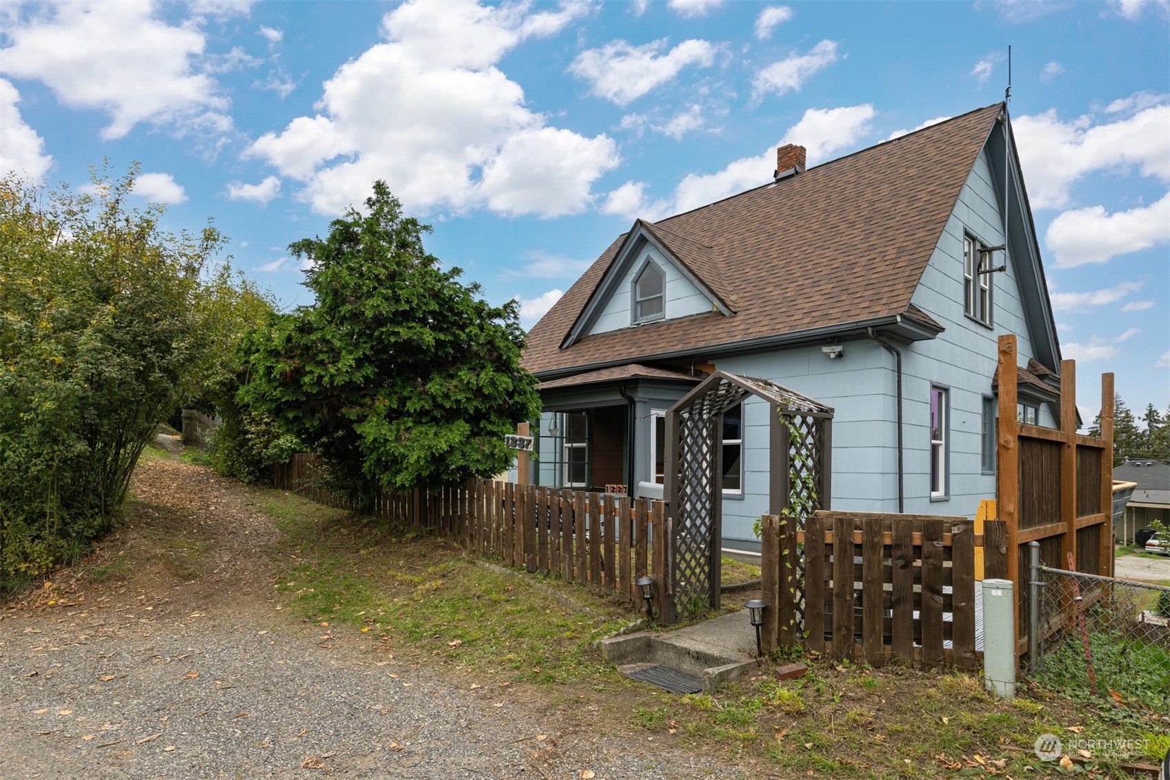 1237 Franklin Street Bellingham, WA 98225 - Photo 1 of 37 Gallery Image 1