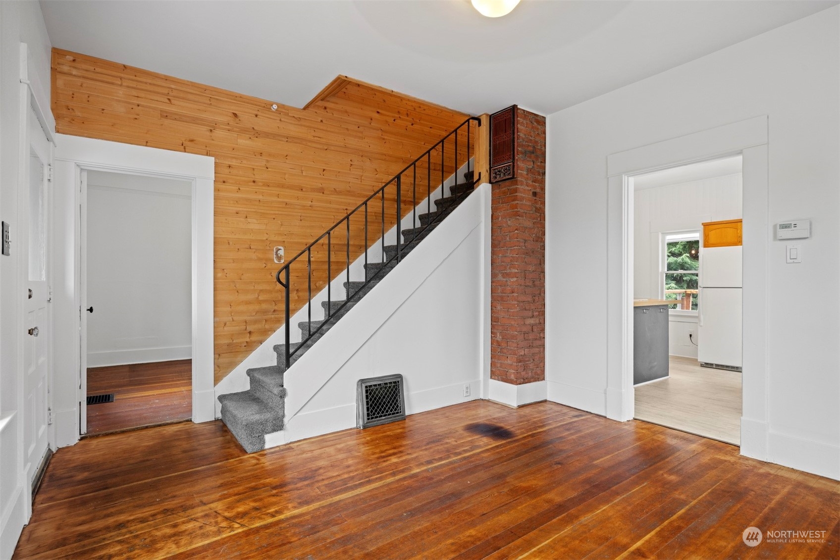 1237 Franklin Street Bellingham, WA 98225 - Photo 5 of 37 Gallery Image 5
