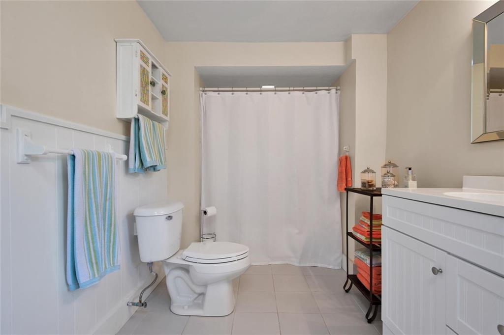 203 Middle Road Falmouth, ME 04105 - Photo 11 of 35 Photo