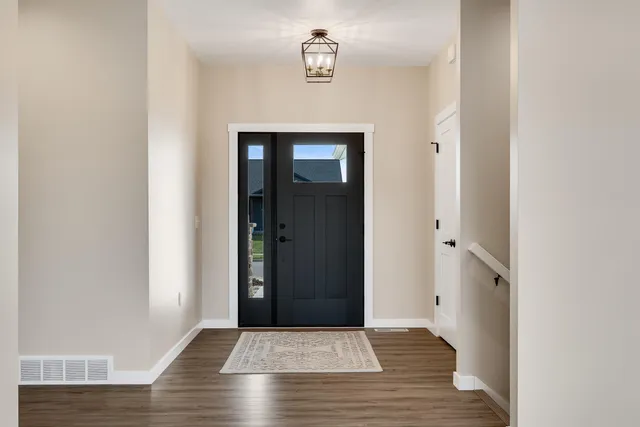 $499,900 | 845 Crockett Drive, Holmen, WI 54636