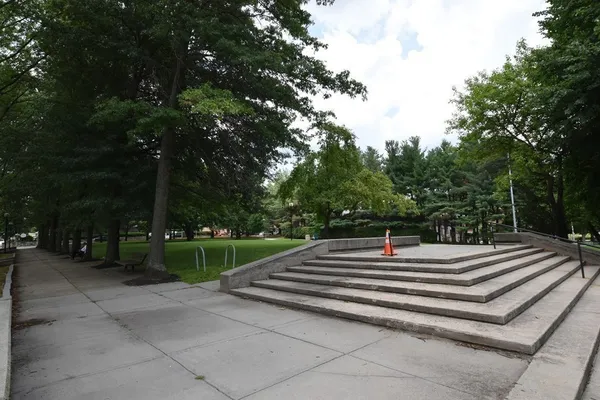 $2,500 | 138 Main Street, Unit L, Watertown, MA 02472