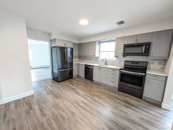 $599,999 | 41 Lama Drive, Shirley, NY 11967