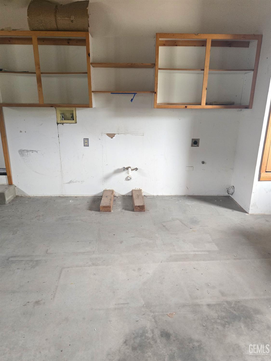 Undisclosed Address Weldon, CA 93283 - Photo 31 of 43 a view of room
