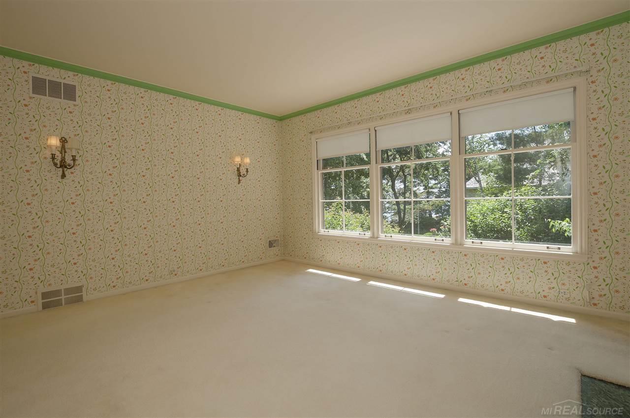 80 Lake Shore Road Grosse Pointe, MI 48236 - Photo 65 of 90 31323211-65.JPG