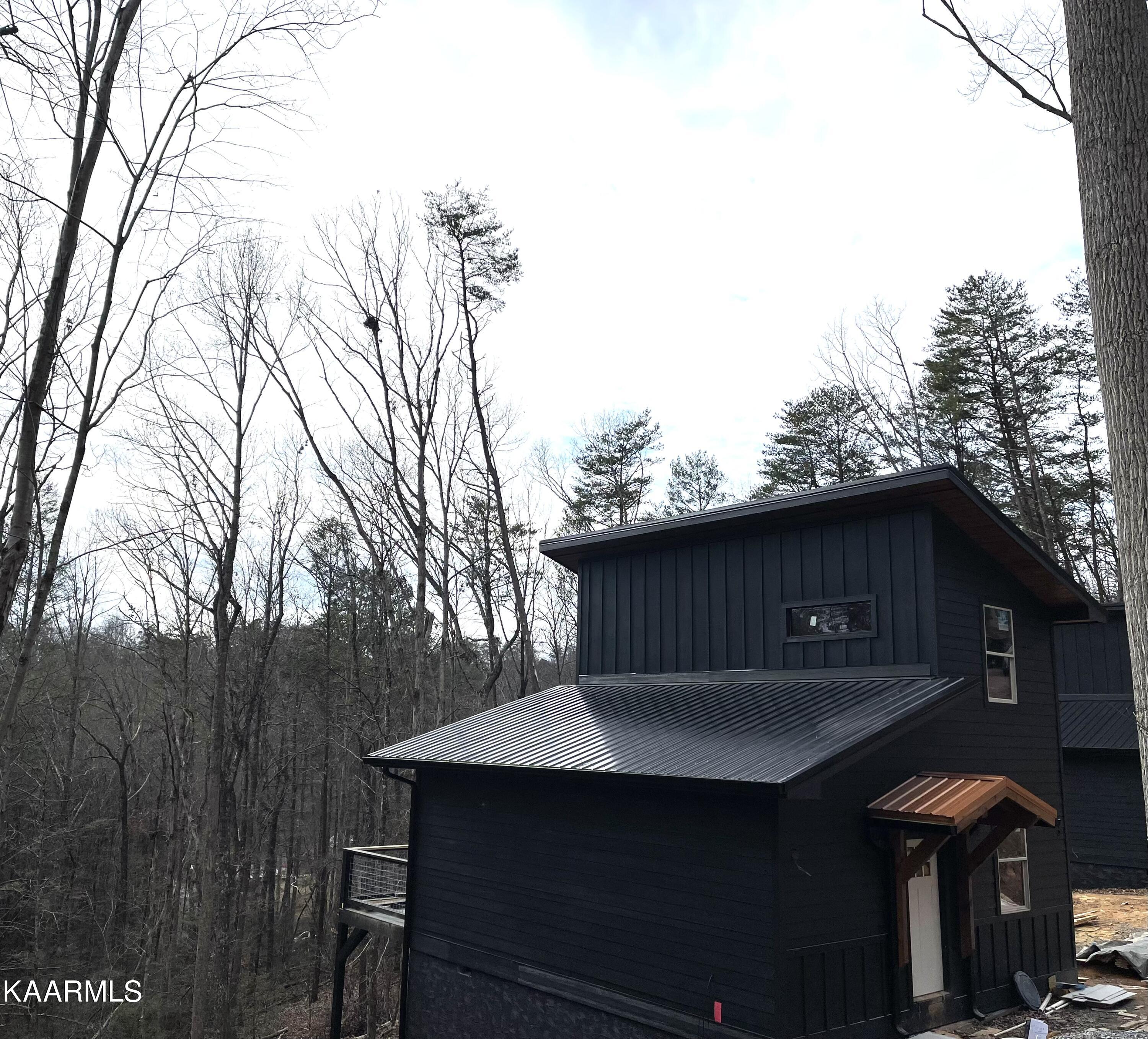 1611 South Mountain View Road Sevierville, TN 37876 - Photo 16 of 26 IMG-5173