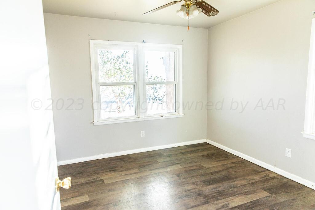4904 Parker Street Amarillo, TX 79110 - Photo 17 of 29 2T3A50532