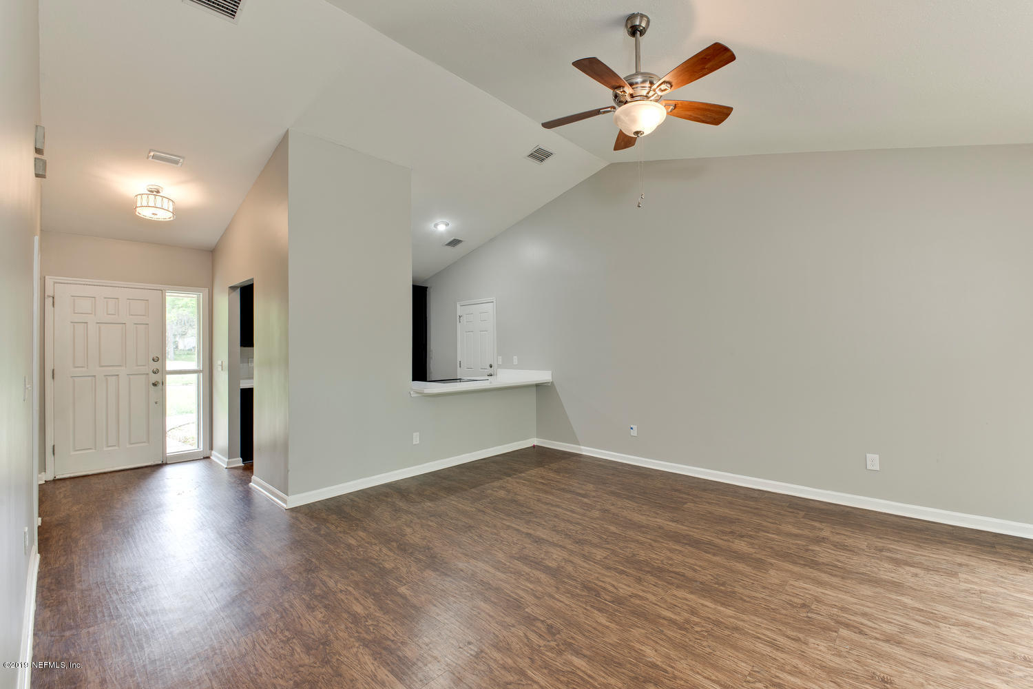 5120 Hickson Road Jacksonville, FL 32207 - Photo 11 of 36 512C9F~1