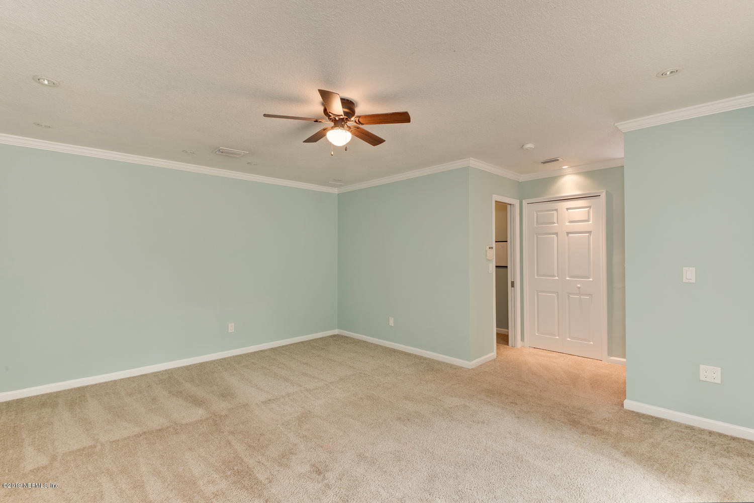 5120 Hickson Road Jacksonville, FL 32207 - Photo 15 of 36 5167F0~1