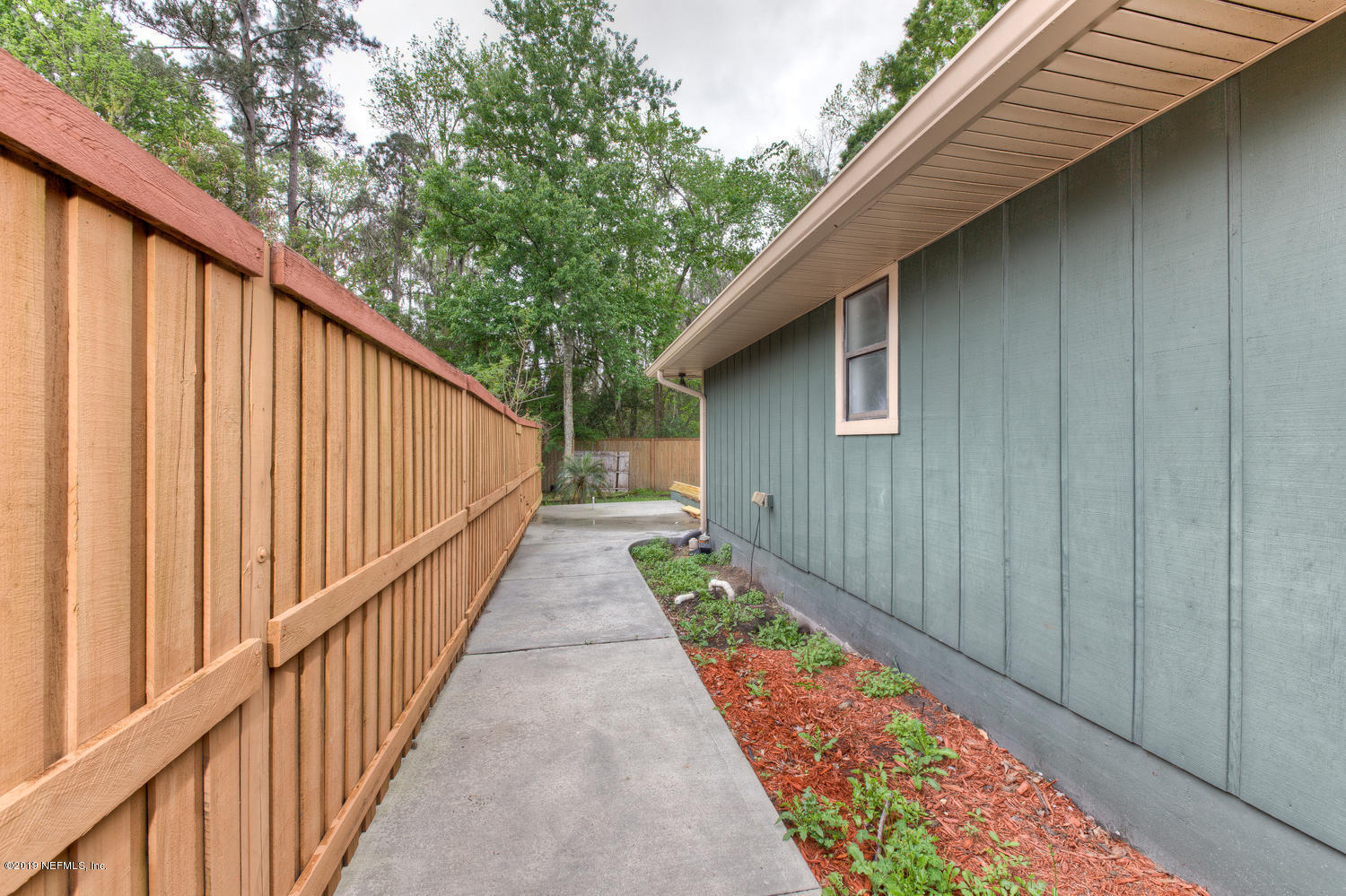 5120 Hickson Road Jacksonville, FL 32207 - Photo 32 of 36 51F390~1