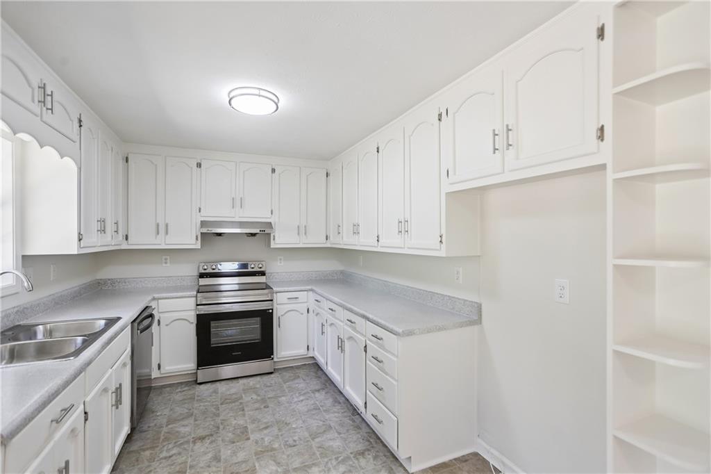 4051 Megan Road Northwest Duluth, GA 30096 - Photo 8 of 30 Gallery Image 8