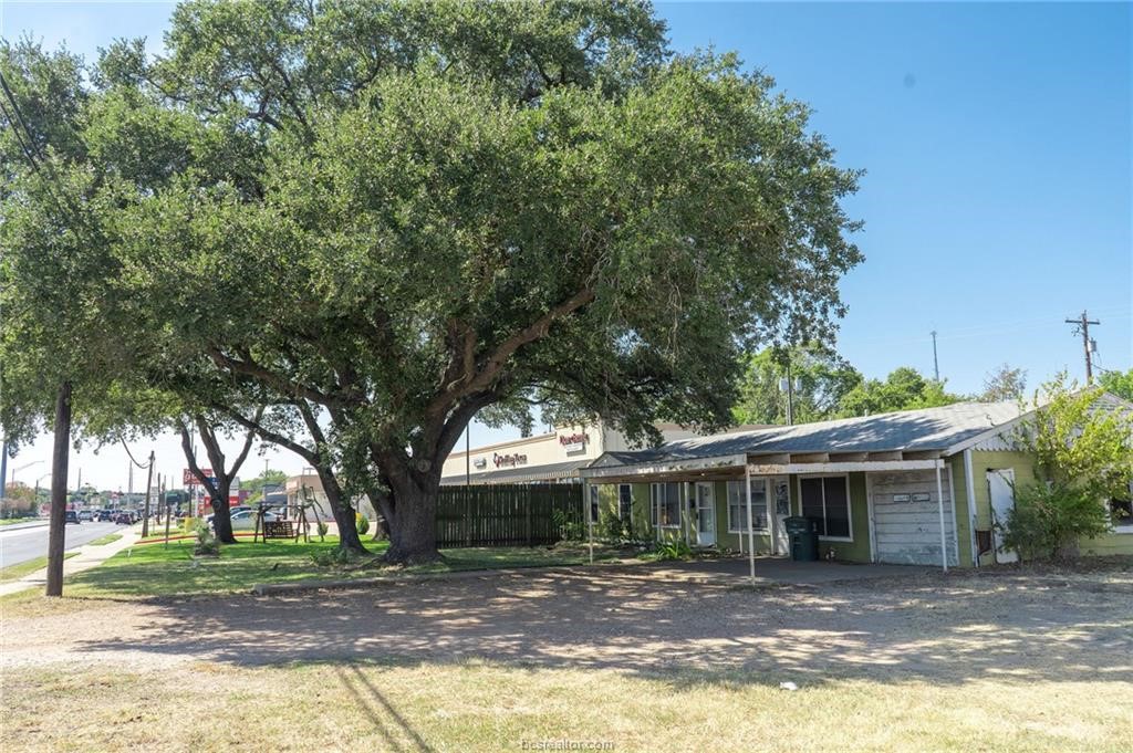 720 East Villa Maria Road Bryan, TX 77802 - Photo 13 of 17