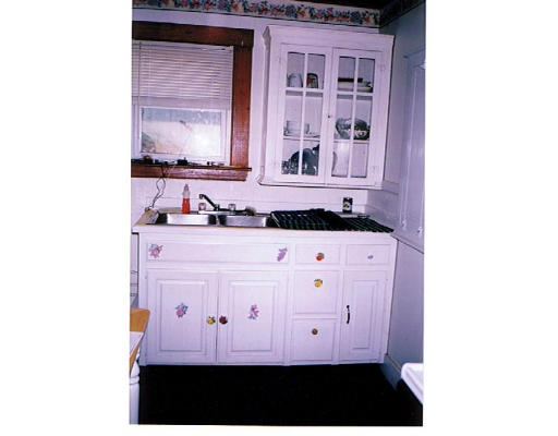 4 Willow Road Pembroke, MA 02359 - Photo 9 of 14 Gallery Image 9