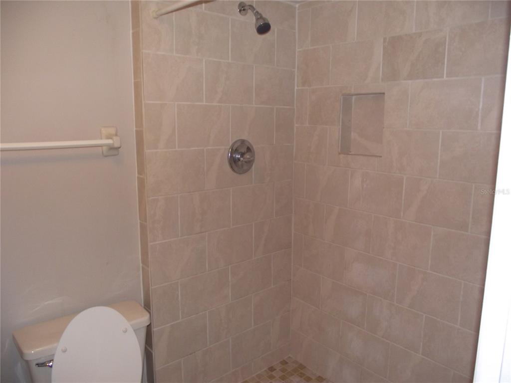 5293 Vineland Road, Unit C104 Orlando, FL 32811 - Photo 9 of 16