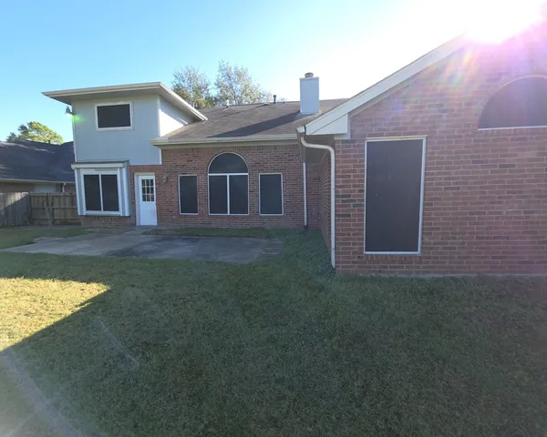 $275,000 | 4510 West Thunderwood Circle, Fresno, TX 77545