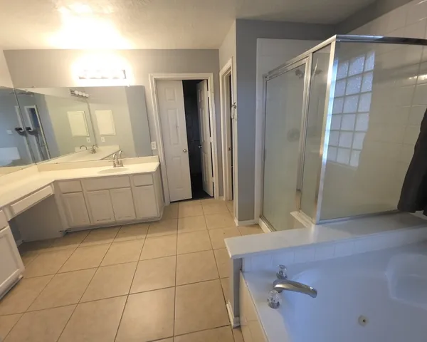 $275,000 | 4510 West Thunderwood Circle, Fresno, TX 77545