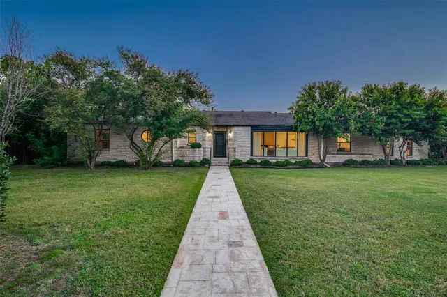 $979,000 | 1319 El Patio Drive, Dallas, TX 75218