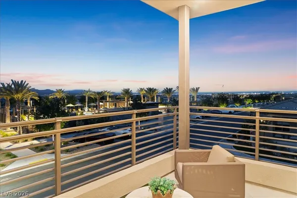 $689,000 | 10001 Hematite Place, Unit 1, Las Vegas, NV 89143