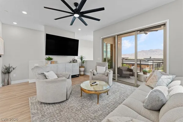 $689,000 | 10001 Hematite Place, Unit 1, Las Vegas, NV 89143