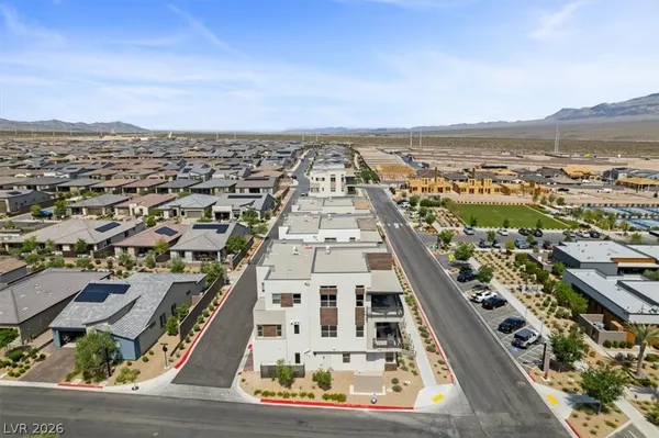 $689,000 | 10001 Hematite Place, Unit 1, Las Vegas, NV 89143