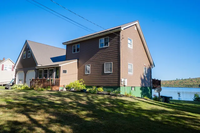 $439,999 | 24 Autumn Lane, Lincoln, ME 04457
