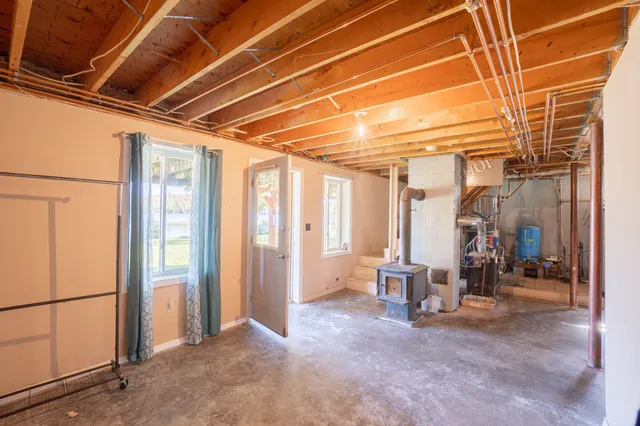 $439,999 | 24 Autumn Lane, Lincoln, ME 04457