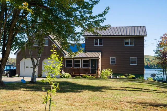 $439,999 | 24 Autumn Lane, Lincoln, ME 04457