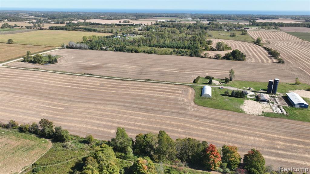5176 Aitken Road Croswell, MI 48422 - Photo 7 of 41