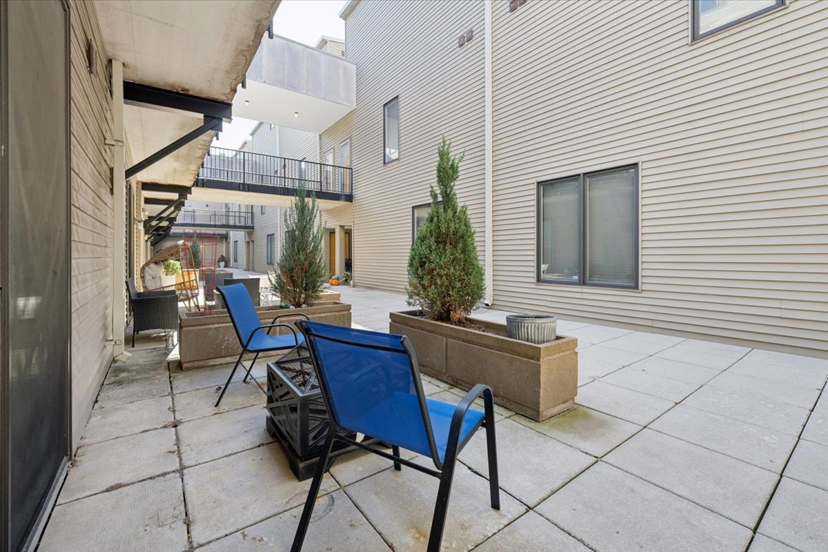 4118 North Lincoln Avenue, Unit 202 Chicago, IL 60618 - Photo 12 of 12