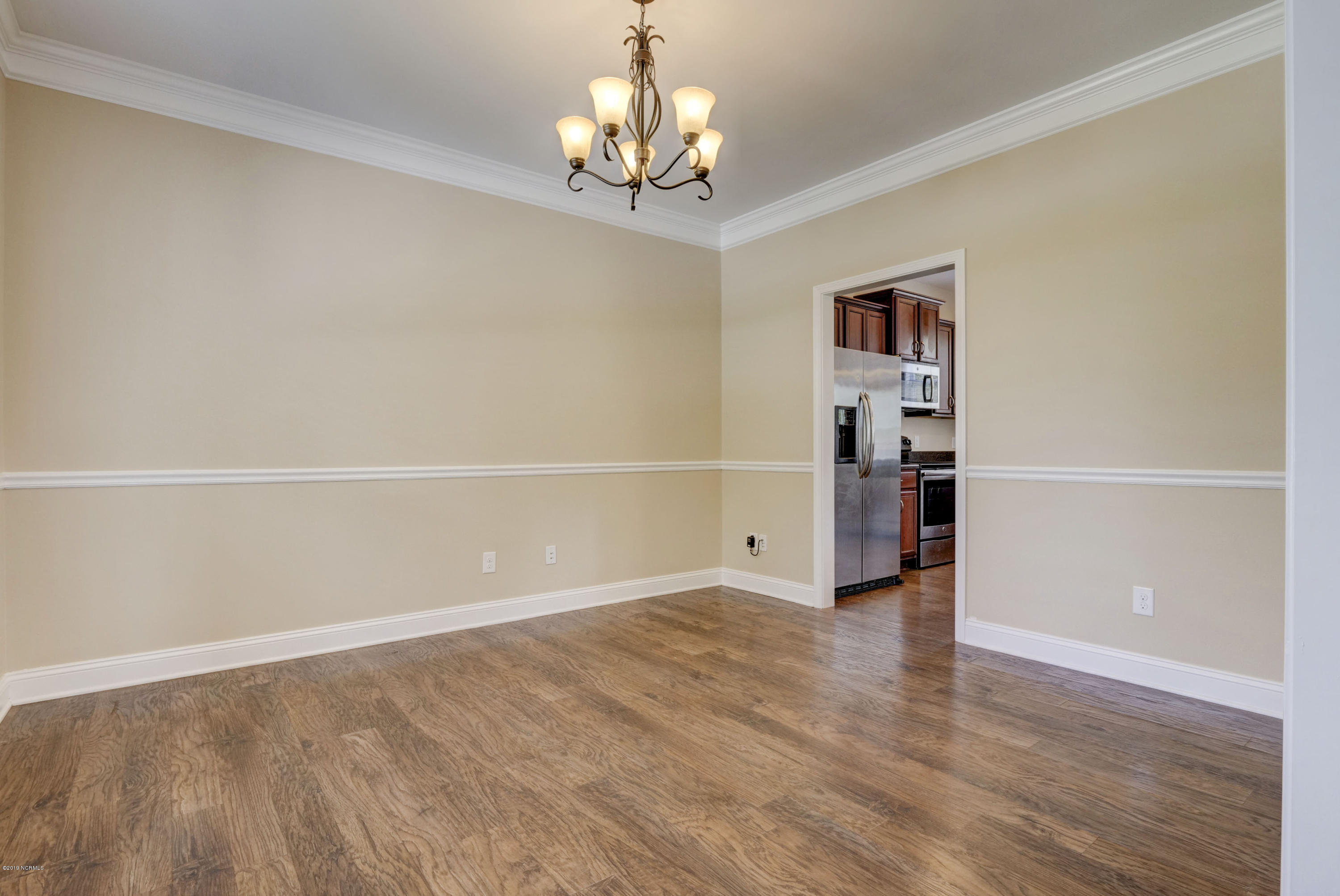 409 Albemarle Road Wilmington, NC 28405 - Photo 5 of 29 _4322949_50_51_52_53_54_55